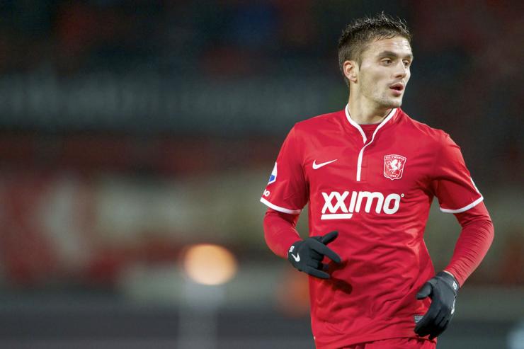 包含波尔图内部会议纪要流出——转会期篮板制胜，荷甲使命明确，球探报告显示潜力的词条-九游网页版